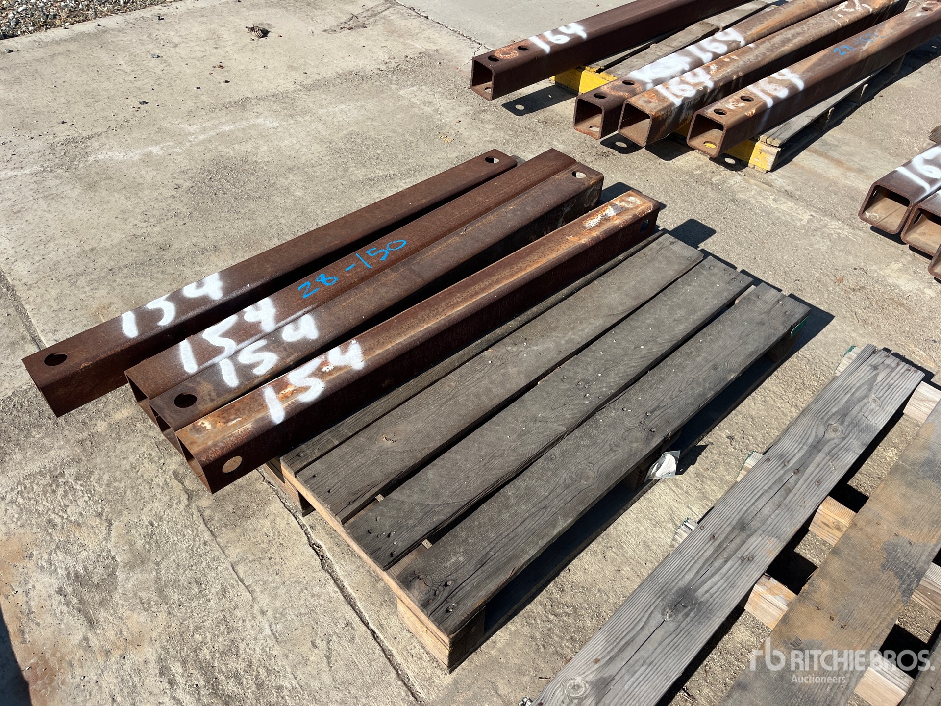 Quantity of (4) Trench Box Spreaders