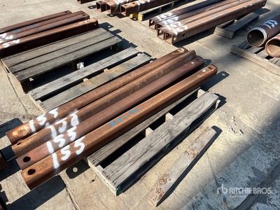 Quantity of (4) 72 in Spreader Bar