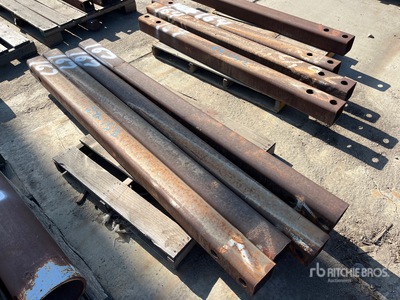 Quantity of (4) 84 in Spreader Bar