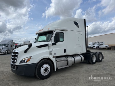 2019 Freightliner Cascadia 126 6x4 T/A Sleeper Truck Tractor