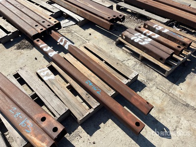 Quantity of (2) 72 in Spreader Bar