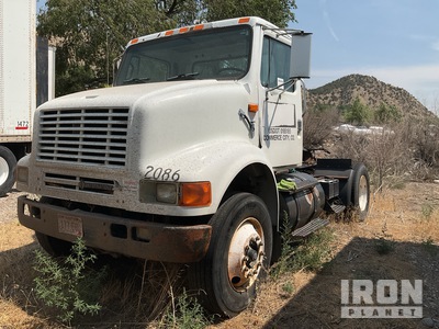 1998 International 8100 T/A Day Cab Truck Tractor (Inoperable)