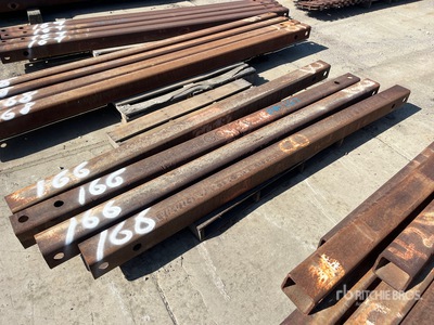 Quantity of (4) Spreader Bar