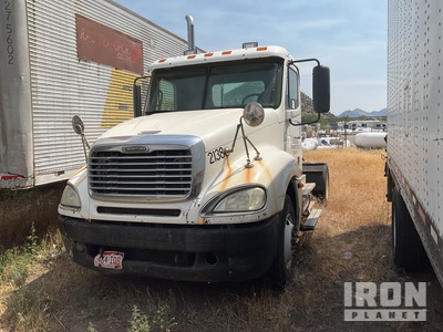 2005 Freightliner Columbia 4x2 Cabina per trattore stradale 2 assi (Inoperable)
