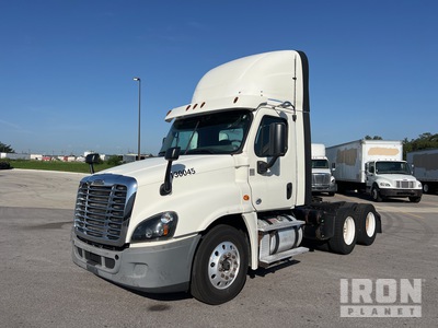 2015 Freightliner Cascadia 125 6x4 T/A Dagcabine Trekker