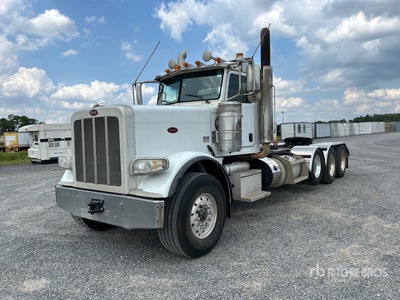 2015 Peterbilt 389 8x4 T/A Day Cab Truck Tractor