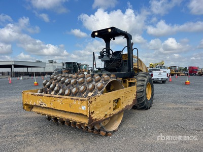 2015 Cat CP54B Padfoot Drum Compactor