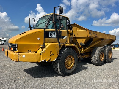 2009 Cat 725 Articulated Dump Truck