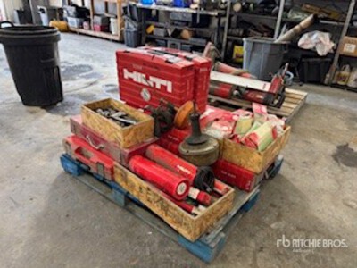 Quantity of Hilti Hammer Drills, (4) Powder Actuator Guns, (3) Sheet Rock Screw Gun ハンドツール
