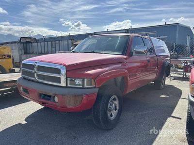 1997 Dodge Ram 1500 4x4 Extended Cab Pickup