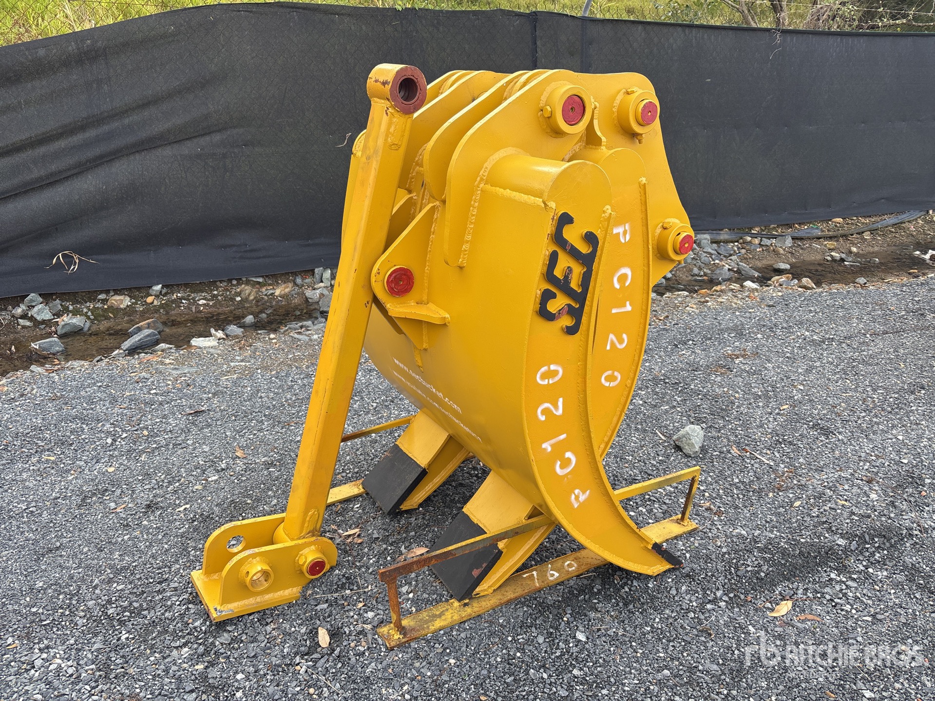 SEC Q/C Excavator Grapple - Fits 12 - 15 Ton (Unused)