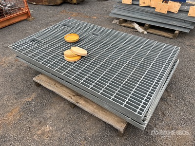 Quantity of 1600 mm x 1200 mm Grates Divers Autres