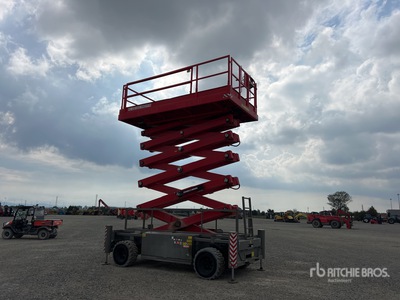2017 Holland Lift HL220 D25 Elevador de tijera