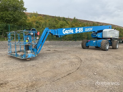 2017 Genie S85 4WD Diesel Articulating Boom Lift