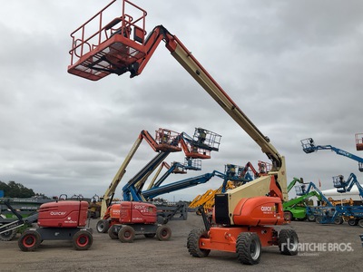 2017 JLG 800 AJ 4WD Diesel ブームリフト