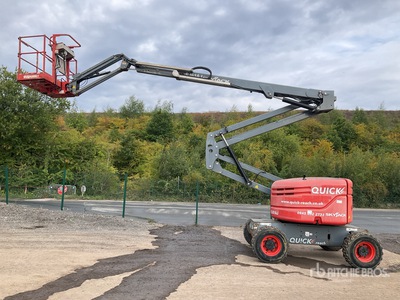2016 Skyjack SJ51AJ 4WD Diesel Articulating Boom Lift