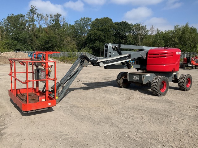 2016 Skyjack SJ51AJ 4WD Diesel Articulating Boom Lift 2016 Skyjack SJ51AJ 4WD Diesel Articulating Boom Lift