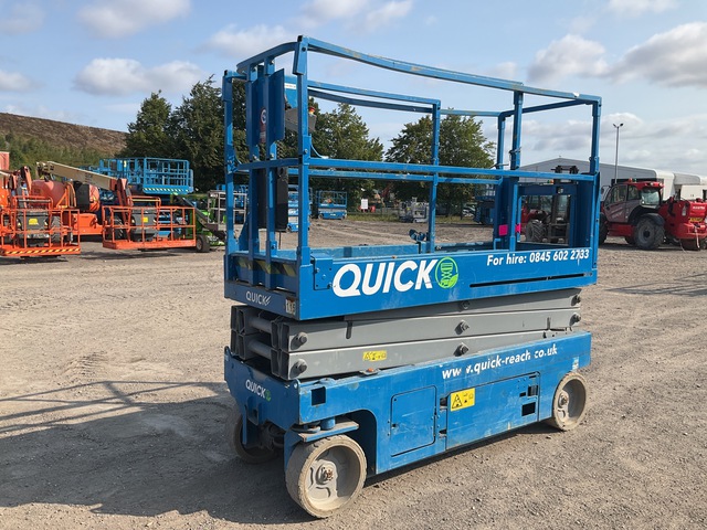 2016 Genie GS2032 Diesel Scissor Lift 2016 Genie GS2032 Diesel Scissor Lift