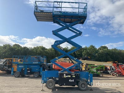 2017 Genie GS3369 4x4 Diesel Diesel Scissor Lift 12 MTR Elevador de tijera