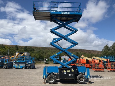 2017 Genie GS3369 4x4 Diesel Diesel Scissor Lift 12 MTR Elevador de tijera