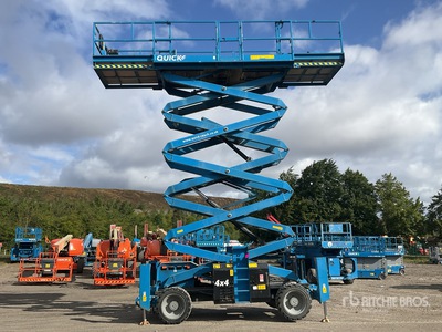 2019 Genie GS-5390 4x4 Diesel Diesel Scissor Lift 17 MTR Scissor Lift