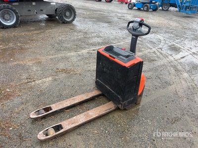 2019 Toyota LWE160 Electric Pallet Jack