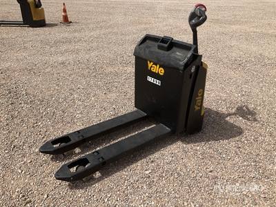 2016 Yale MP16 Electric Pallet Jack