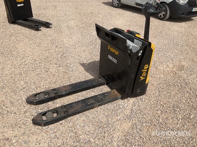 2016 Yale MP16 Electric Pallet Jack