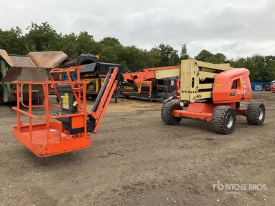 2016 JLG 520AJ 4WD Diesel Articulating Boom Lift