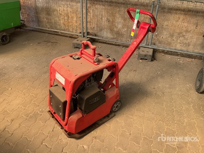 2014 Wacker Neu DPU3050H Plancha compactadora