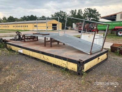 DISABLED RAMP LANDING/GUARDRAIL