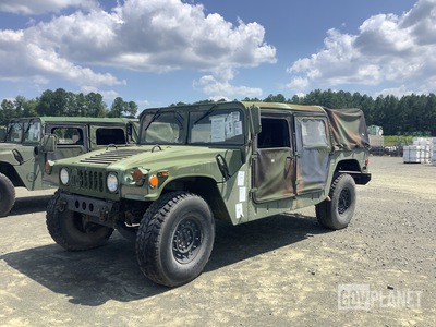1993 AM General M1097R1 HMMWV 4 Door Soft Top w/Truck Body