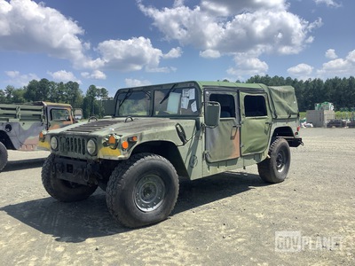 1992 AM General M1097A2 HMMWV 4 Door Soft Top w/Truck Body