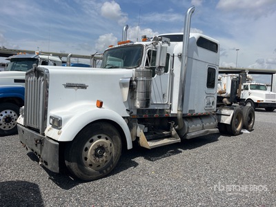 2000 Kenworth W900 6x4 Sleeper Truck Tractor (Inoperable)