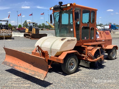 2016 Broce CRT350 Barredora