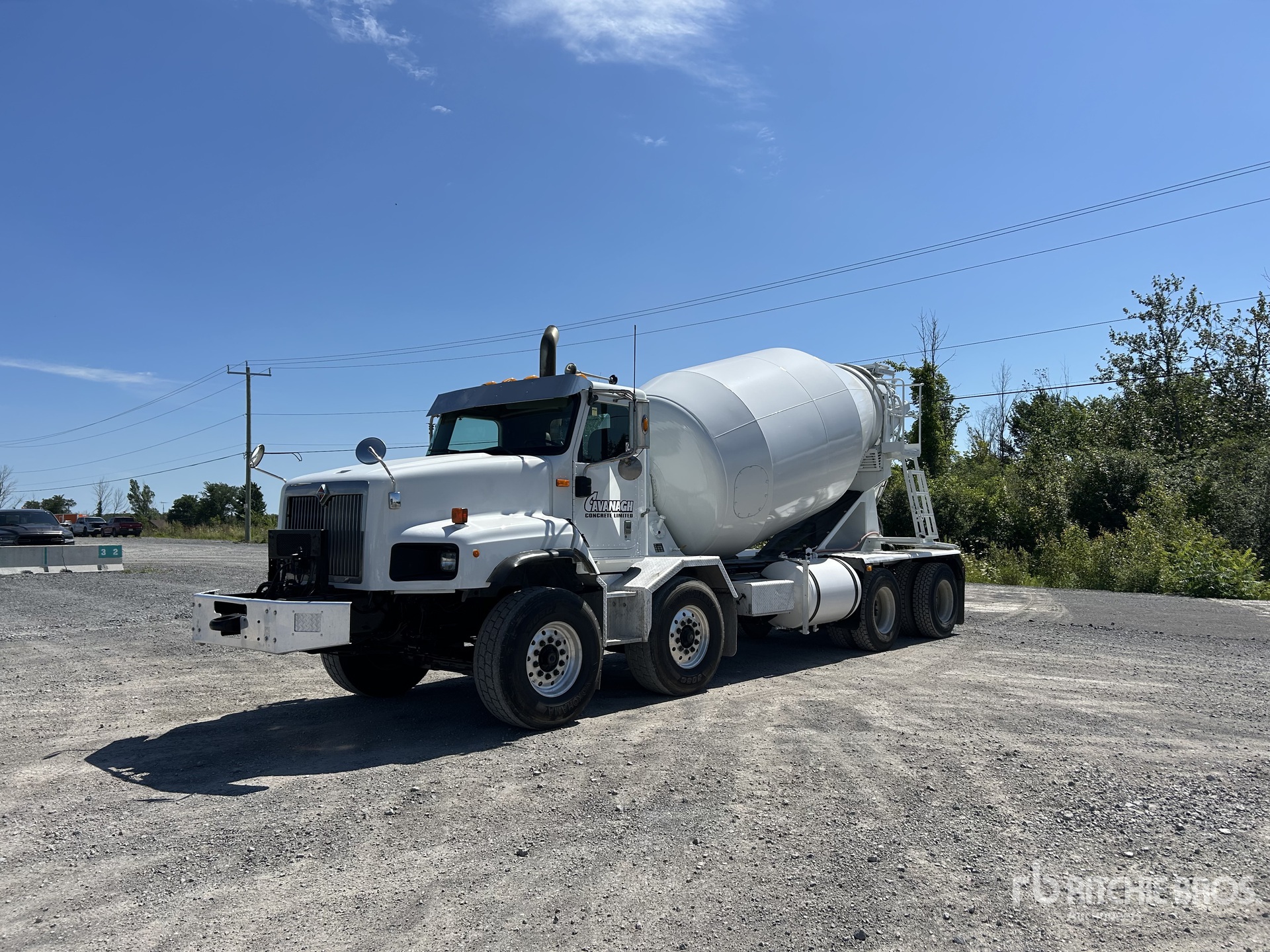2009 International DF567 Mixer Truck