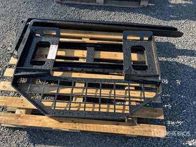 2025 GIYI GY-DHC Skid Steer Forks (Unused)