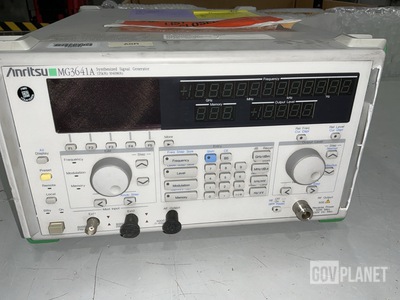 Anritsu MG3641A Synthesized Signal Generator
