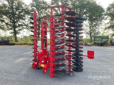 2025 Ziegler Disc Master LM 6001 Disc Harrow (Unused)