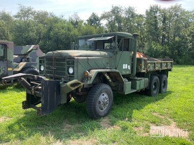 1984 AM General M923 5 Ton 6x6 Cargo Truck w/Snow Plow