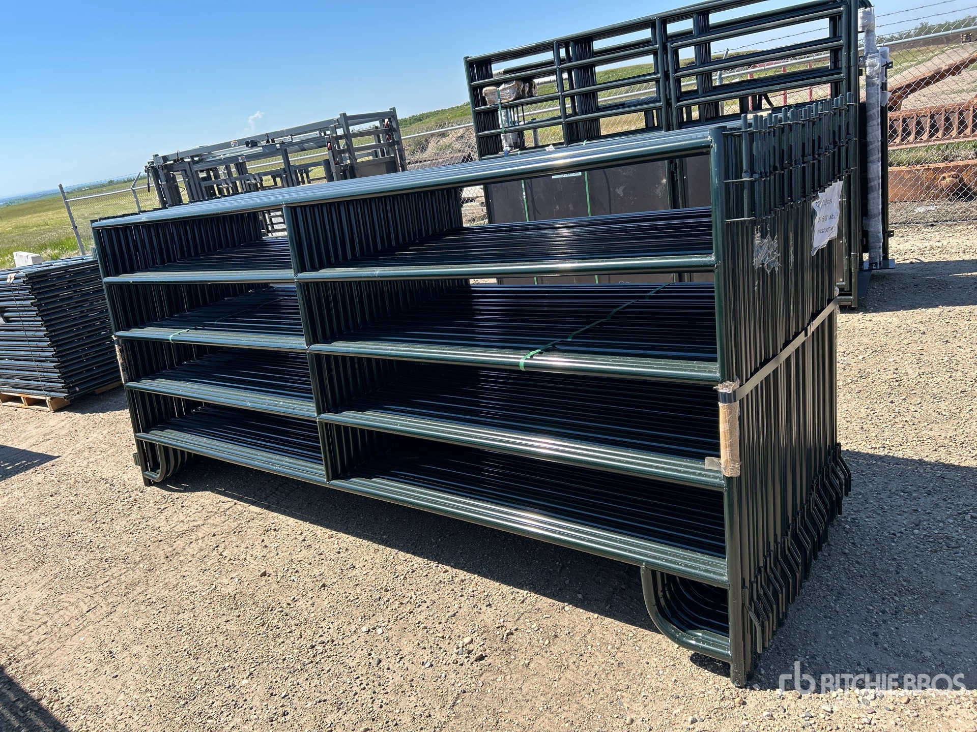 Quantity of (24) 2025 BYT RP120 12 ft Ranch شبكات سلكية لإبقاء الحيوانات (Unused)