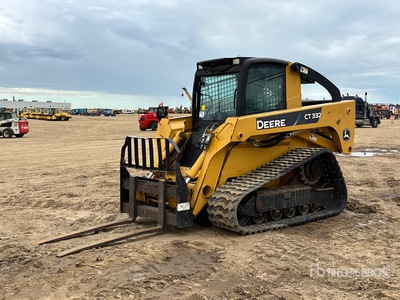 2009 John Deere CT332 Two-Speed Oruga cargadora compacta