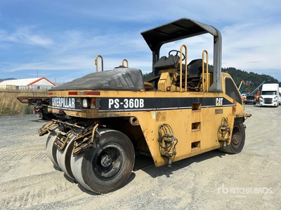 1999 Cat PS-360B 7 Wheel Pneumatic Roller