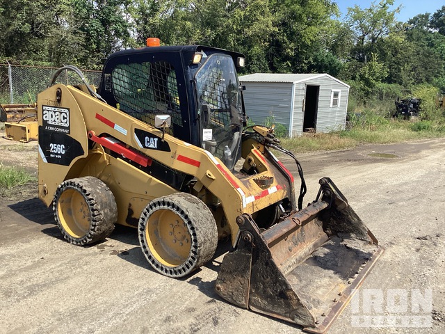 MINI CARGADOR SOBRE RUEDAS 2009 CATERPILLAR 256C