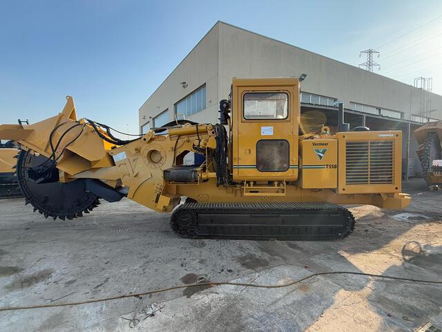 2006 Vermeer T558 Tracked Trencher 2006 Vermeer T558 Tracked Trencher