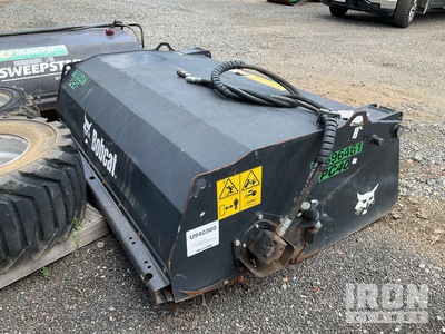 2022 Bobcat 72" SWEEPER BUC ملحق الكنس