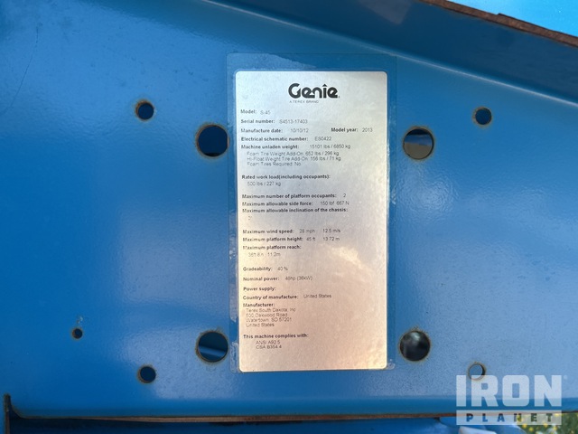 ELEVADOR TELESCóPICO 2013 GENIE 4WD S45