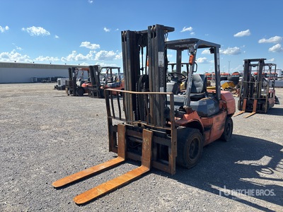 2003 Toyota 7FDU35 7000 lb Cushion Tire Forklift