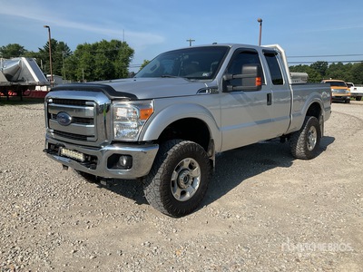 2015 Ford F-250 XLT 4x4 Extended Cab Pickup