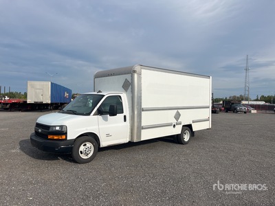 2019 Chevrolet G4500 4x2 Moving Van Truck
